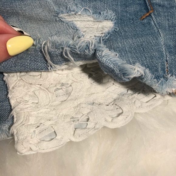 Lace Pocket Shortie Jean Shorts - Picture 2 of 4